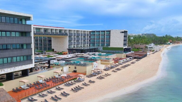 Hotel Devossion by Live Aqua Playa del Carmen