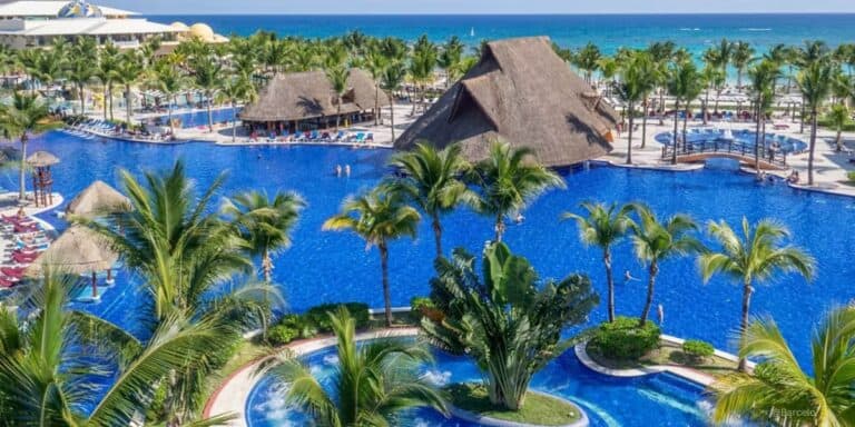 Hotel Barcelo Maya Beach