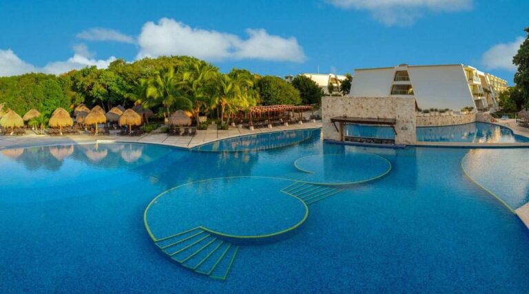 Hotel Grand Sirenis