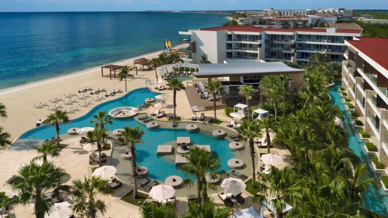 Hotel Secrets Riviera Cancun