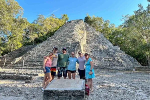 Privattour Coba Ruinen und Punta Laguna Affenreservat in der Riviera Maya